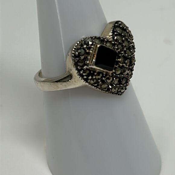 Vintage Rare 925 Women's Pave Heart Ring with Black Stone Size 7 - Picture 4 of 9